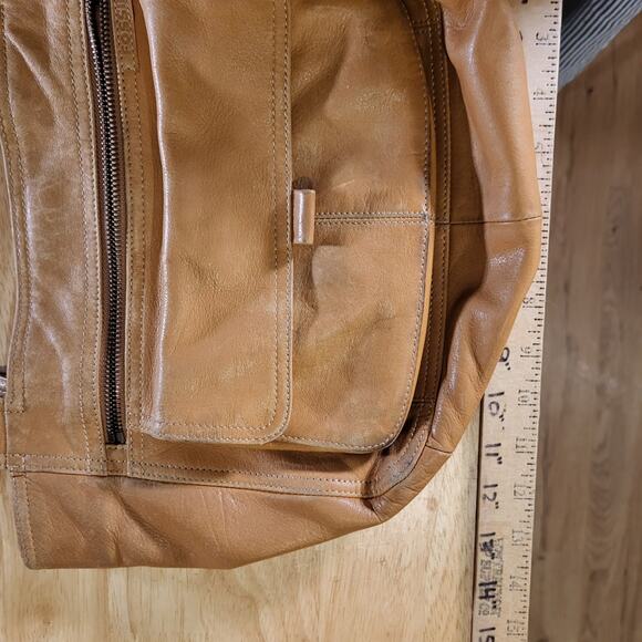 Fossil 100% Leather Tan Shoulder Bag Pockets 13" x 9" - Picture 11 of 11